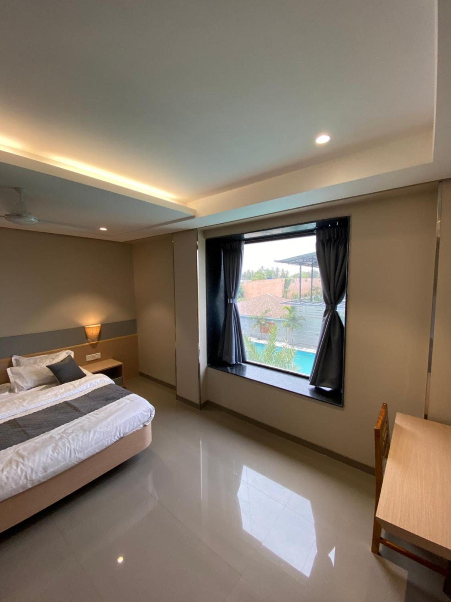 The Pavilion Park Resort Malegaon Extérieur photo