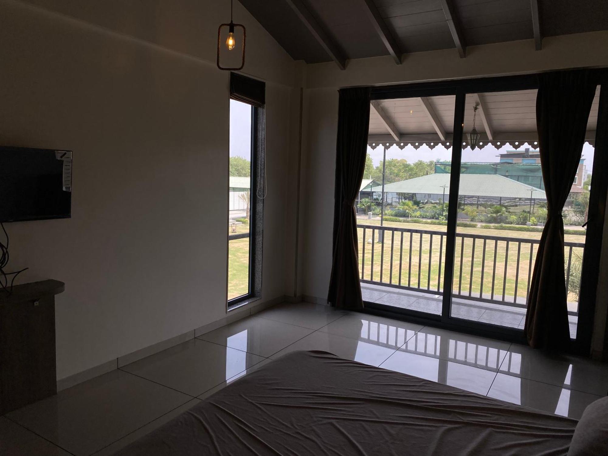 The Pavilion Park Resort Malegaon Extérieur photo